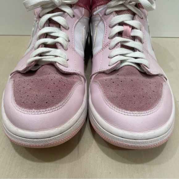 Nike Air Jordan 1 Mid 'Digital Pink' Sneakers Athletic Gym Shoe Women's 8 - Picture 4 of 14